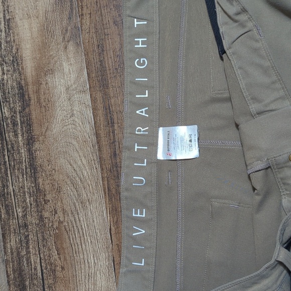 Outdoor Vitals Satu Live Ultralight Adventure Hiking Pants 43x32 in Brown Khaki - Picture 5 of 12
